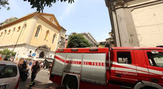 Napoli, crolla un solaio a Forcella: ancora paura: non risultano feriti