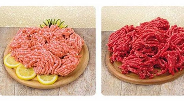 Plastica nella carne macinata, ritirati lotti nei supermercati italiani