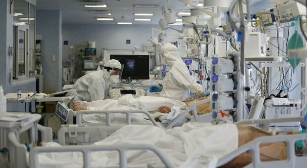 Accordo per stabilizzare i precari assunti negli ospedali per combattare il Covid