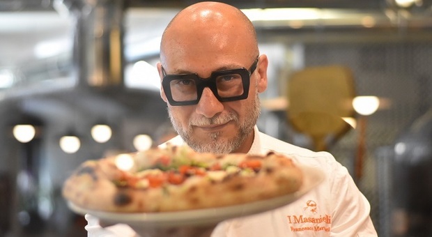 Pizzerie d'Italia 2021, il Gambero rosso premia la Campania: Francesco Martucci «maestro dell'impasto»
