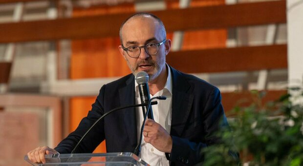 Paolo Truzzu, chi è il candidato presidente del centro-destra in Sardegna: l'ex sindaco di Cagliari con un master in sviluppo economico