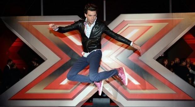 X Factor, primo live: fuori Lorenzo. Ed è boom di ascolti