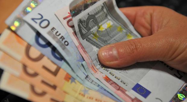 L'euro vola in Borsa dopo il primo risultato del voto in Francia