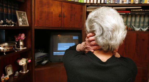 Anziani: controllare l'udito evita la depressione