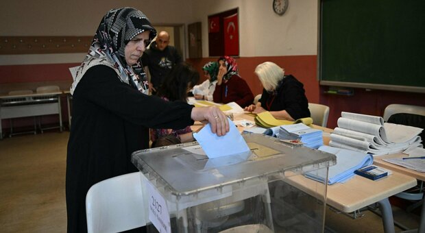 Elezioni in Turchia, Istanbul e Ankara alle opposizioni. Erdogan: «Non abbiamo ottenuto il risultato che volevamo»