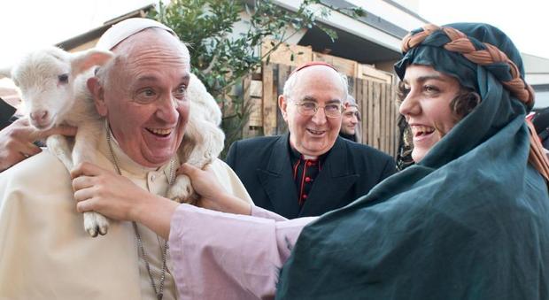 Appello dei vegani a Papa Francesco: «Basta mangiare carne, rispettiamo San Francesco di Assisi»