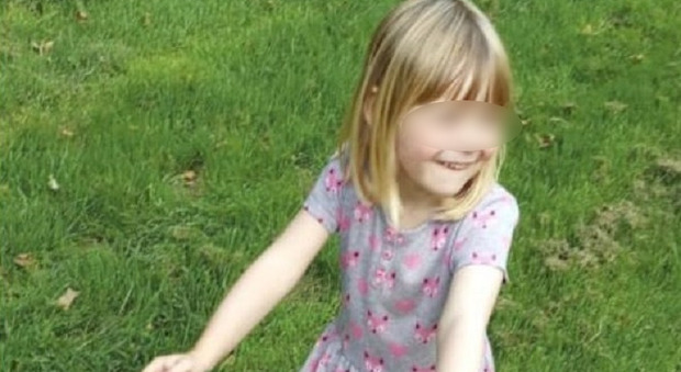 Alysia, 5 anni, morta nell'incendio in casa: salvi i due fratelli. Genitori sotto choc