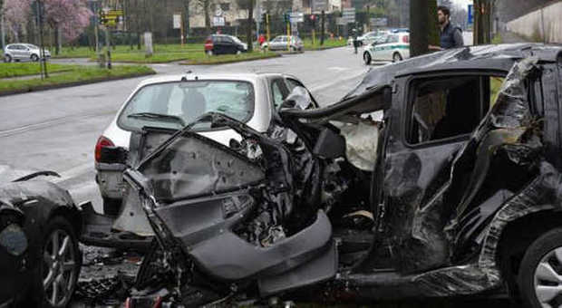 Il terribile incidente stradale di Monza in cui ha perso la vita un ragazzo
