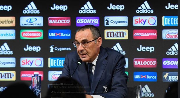 Juventus, comincia l'era Sarri: «E al Napoli ho rispettato tutti»