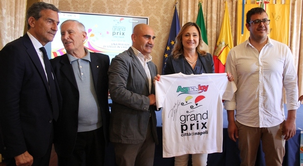 Emanuela Ferrante con la maglietta del Grand Prix