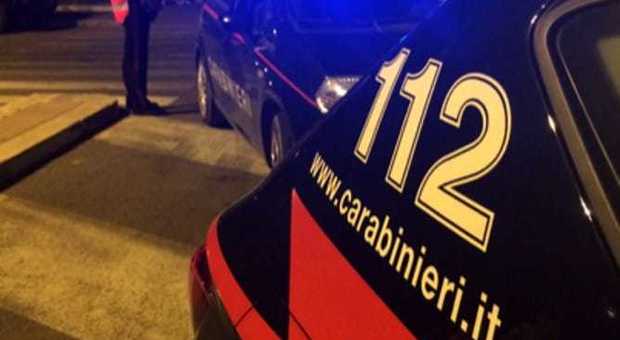 Si barrica in casa ed esplode colpi di fucile: panico a Vallemaio L’uomo fermato dai carabinieri