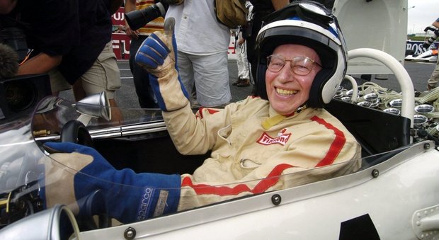 Addio a John Surtees, fu campione del mondo di moto e di Formula 1