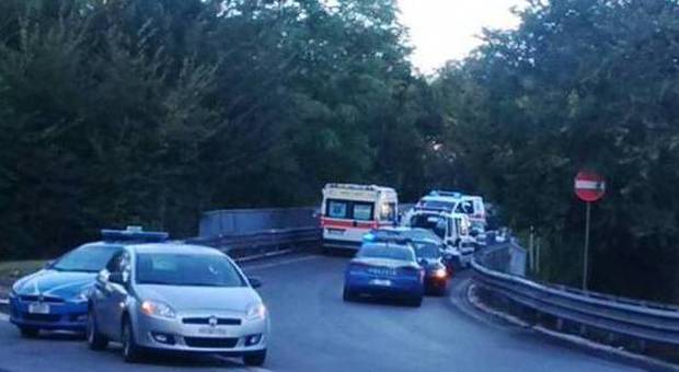 Roma, auto contromano su Corso Francia si schianta contro una macchina: 2 feriti