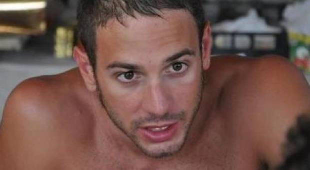 Stefano Iacobone, morto a 31 anni l'ex campione di nuoto