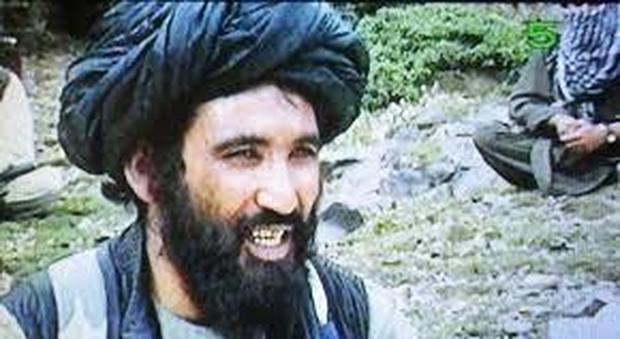 Afghanistan, comandante talebano: «Mullah Mansour ucciso da drone Usa», ma non mancano i dubbi
