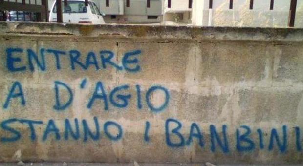 Perugia, il cartello con l'errore: il refuso che nessuno corregge