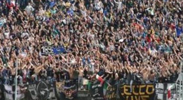 Rissa dopo Pisa-Ascoli Assolti 9 tifosi bianconeri