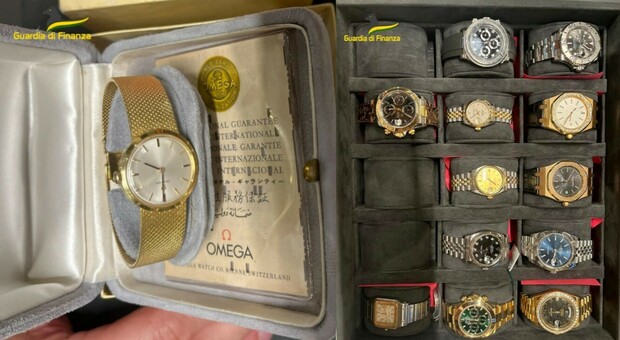 Verona. Denunciato compro-oro: sequestrati 28 orologi di lusso per un valore di 750 mila euro