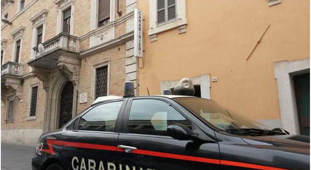 Foligno anziana drogata e rapinata in casa e un'altra derubata da finti carabinieri.