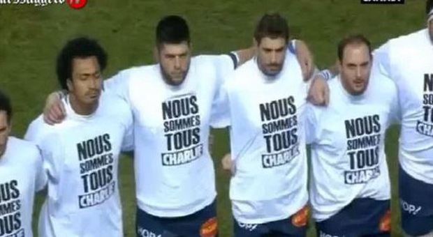 Parigi, la solidarietà dello sport francese e del capitano degli azzurri del rugby, Sergio Parisse