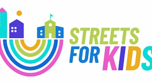 «Streets for kids», l'iniziativa contro l'inquinamento: «Basta aria sporca intorno alle scuole»