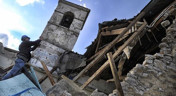 Terremoto, il consiglio dei ministri estende lo stato di emergenza: stanziati 40 milioni