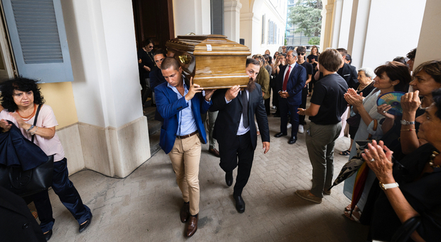 I funerali di Sergio Maione