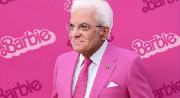 La Barbie mania conquista anche Sergio Mattarella, il Presidente in rosa sul web: «Sempre elegante»