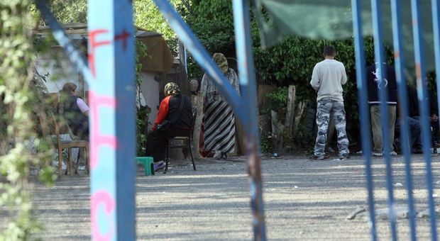 Roma, rom in trasferta a Terni per rubare in un appartamento: una arrestata, l'altra incinta di 7 mesi denunciata
