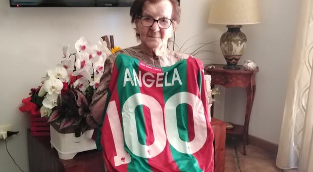 Nonna Angela compie cent'anni in salsa Ternana