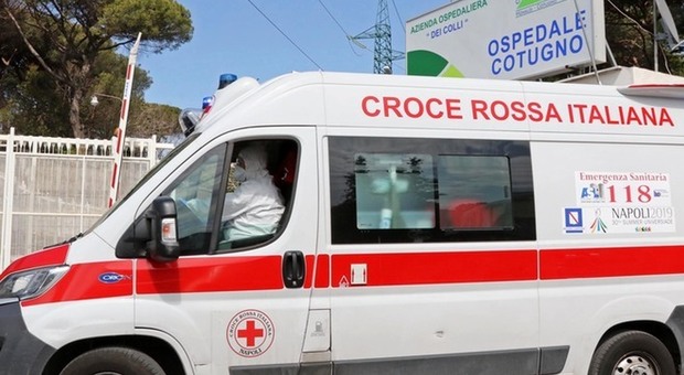 Coronavirus a Napoli, nuovi posti letto dalle case di cura ma è allarme al Cardarelli