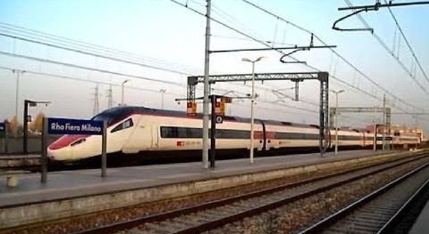 Milano, due uomini investiti e uccisi da un treno a Rho