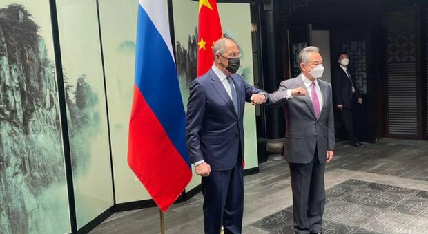 Cina e Russia parlano di "nuovo ordine mondiale". E Lavrov oggi è in visita in India