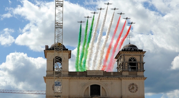 Le Frecce Tricolori all'Aquila (Foto Renato Vitturini)