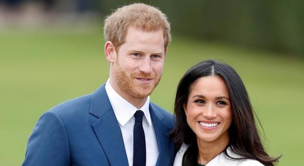 Meghan Markle ed Harry, il royal baby non apparirà di fronte alla stampa: le nuove regole imposte dalla coppia