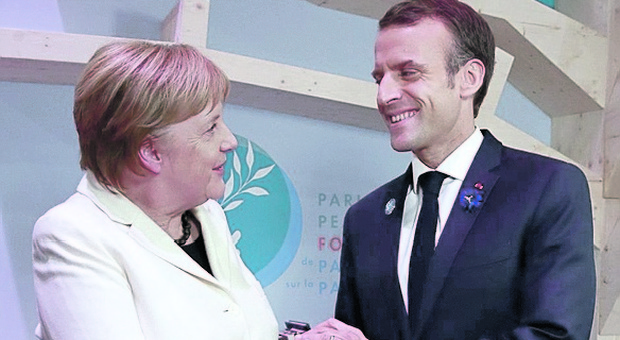 Macron e Merkel, lettera alla Ue: «Prepariamoci alla seconda ondata della pandemia»