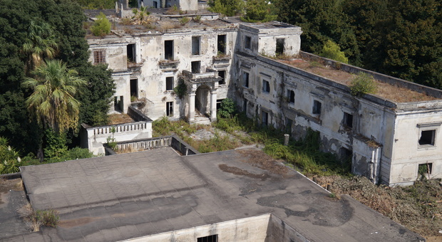 Villa Tropeano, votato il no alla vendita: si punta a riaprire l'area verde