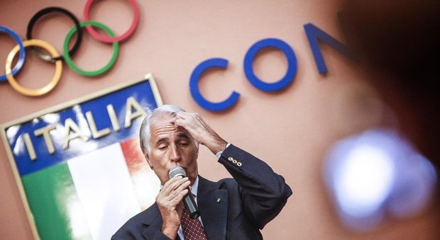 Olimpiadi, Malagò: "Il ritiro di Roma è ufficiale". E annuncia candidatura di Milano per sessione Cio del 2019