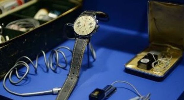 I gadget degli 007 della Guerra fredda in una grande mostra a Washington