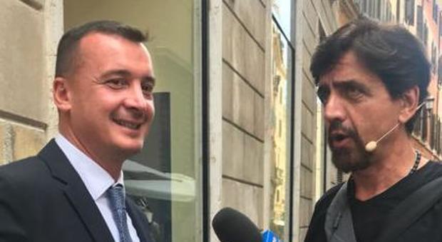 Casalino, bufera per l'audio dopo Genova: «Mi salta Ferragosto». Pd e FI: «Si dimetta»