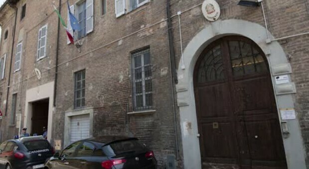 Carabinieri Piacenza, una trans accusa: «Minacce dal maresciallo Orlando»