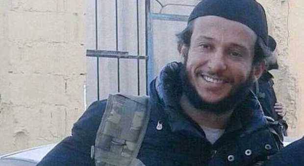 Combattente italiano con l'Isis ucciso in Siria, la sua morte si tinge di giallo