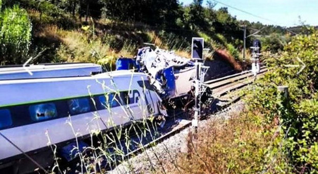 Due morti e 50 feriti nello scontro fra treni sulla linea ad Alta velocità