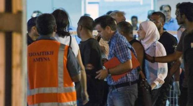 Immigrazione, Cipro: sbarcati 300 siriani diretti in Italia