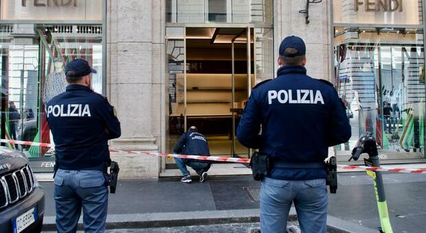 Roma, rapina da Fendi: 29 borse rubate, bottino da 219 mila euro