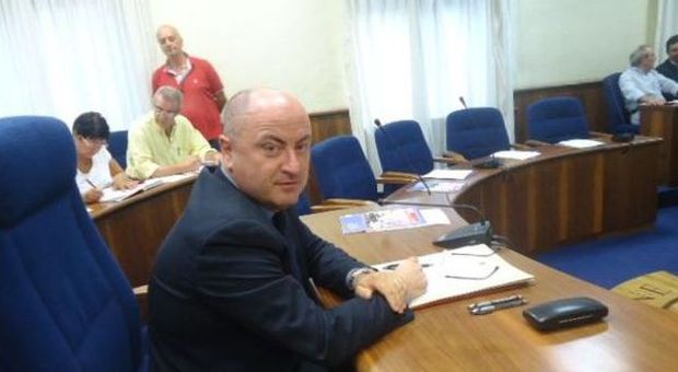 Frosinone, sindaco senza maggioranza: è crisi in Comune