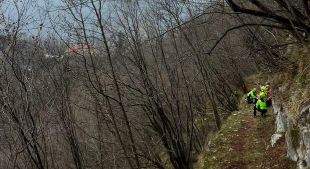 Foza. Durante l'arrampicata le cade un martello sulla testa: freeclimber di Marostica portata con l'elicottero in ospedale