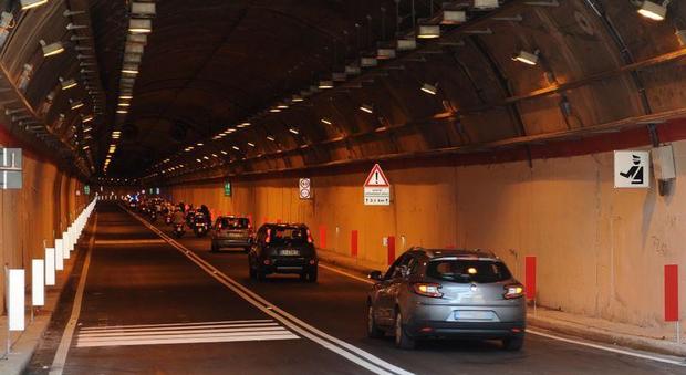 Castellammare: lavori sulla Statale 145, chiude il tunnel di Pozzano