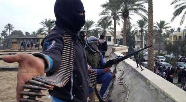 Combattenti iraqeni impegnati nella lotta allo Stato Islamico