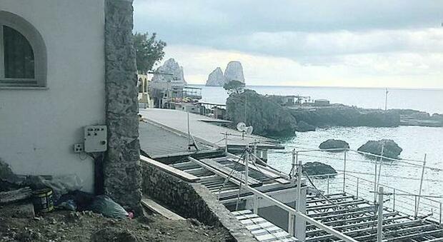 Capri, lavori abusivi: due cantieri fermati in un giorno tra Marina Piccola e Dentecala